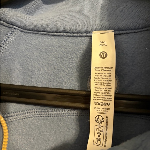 Lululemon Scuba - Picture 2 of 6